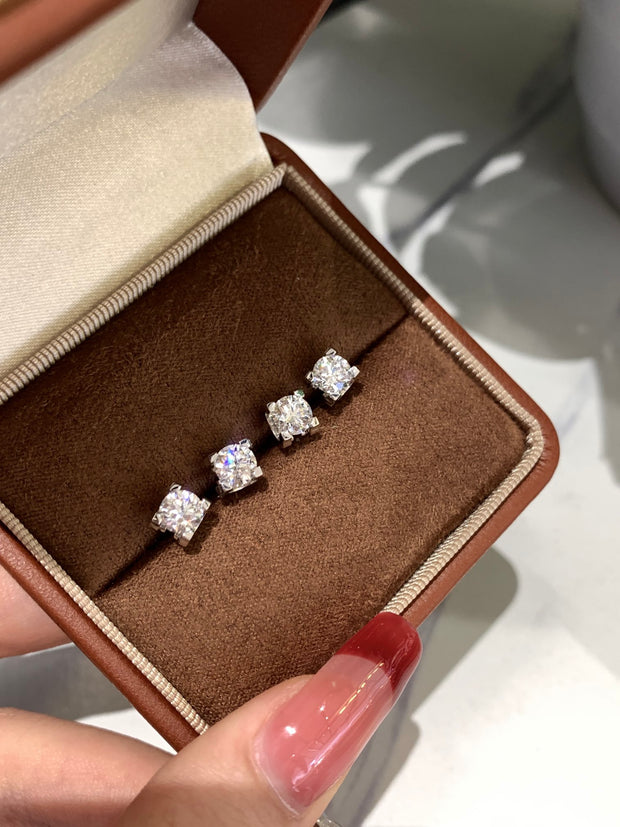 Classic 14K White Gold Lab-Grown Diamond Bullhead Stud Earrings – 1.00 CTW