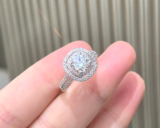 Elegant 3 Carat Round Diamond Ring with Band – D-E Color, VS1-VVS2 Clarity