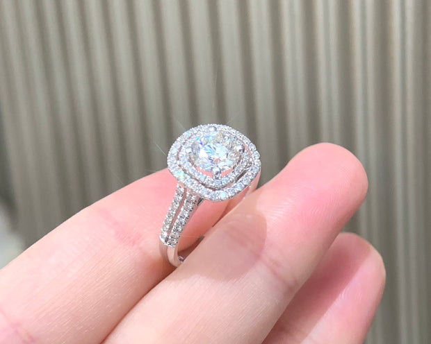 Elegant 3 Carat Round Diamond Ring with Band – D-E Color, VS1-VVS2 Clarity