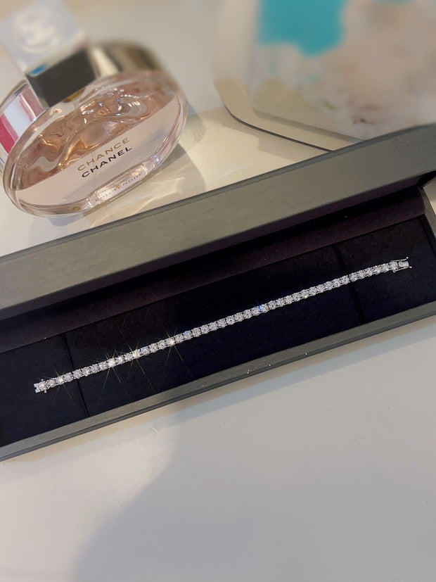 Elegant Round Cut 14K White Gold Lab-Grown Diamond Tennis Bracelet – 8.28ct