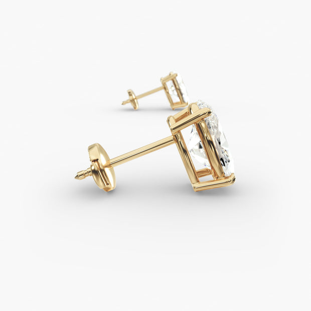 Timeless Oval Cut Custom Diamond Stud Earring Settings in 14K Gold – D–E Color, VS1–VVS2 Clarity