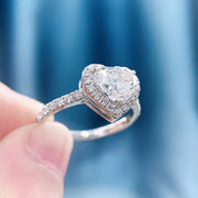 Exquisite 5 Carat Heart Shaped Ring – D-E Color, VS1-VVS2 in 14K White Gold