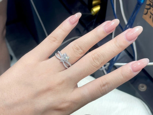 14K White Gold Heart-Shaped Diamond Ring 2 CT D-E Color VS1-VVS2 Clarity