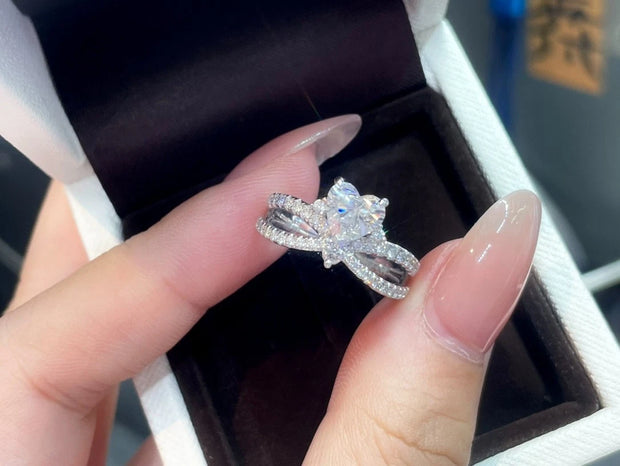 14K White Gold Heart-Shaped Diamond Ring 2 CT D-E Color VS1-VVS2 Clarity