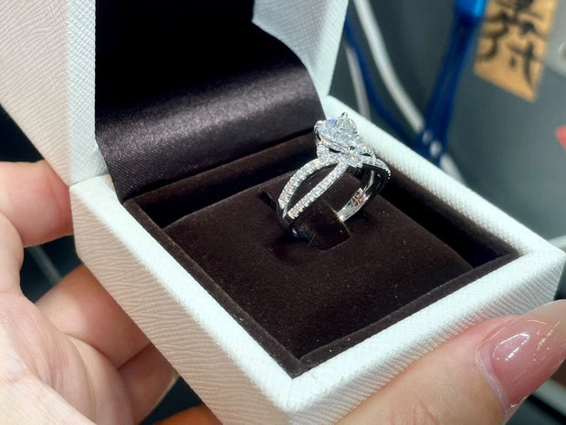 14K White Gold Heart-Shaped Diamond Ring 2 CT D-E Color VS1-VVS2 Clarity