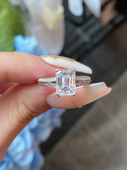 Lab-Grown 2.01 CTW Emerald-Cut Diamond Ring – 14K D–E VVS2 White Gold