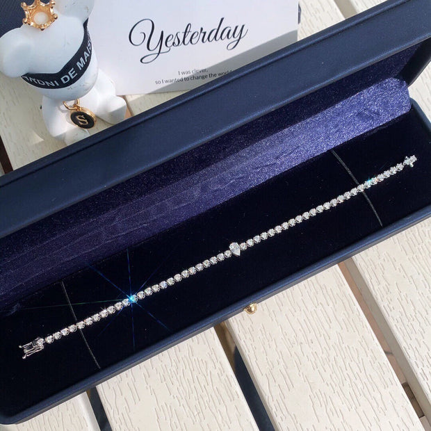14K White Gold Pear Shape Diamond Bracelet – 2.3 CTW D-E VS1-VVS2