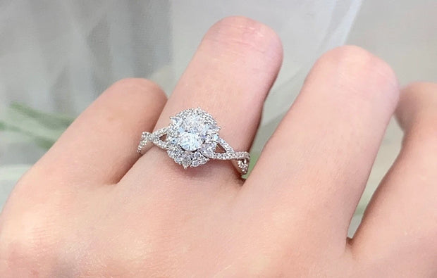 1.5 Carat Oval Shaped Diamond Ring–D-E Color, VS1-VVS2 Clarity in 14k White Gold