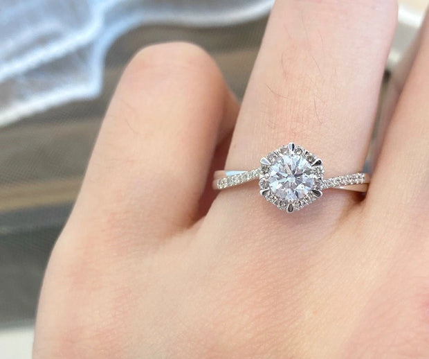 14K White Gold Lab Grown Twisted Band Diamond Ring – 0.40 CT D-E VS1-VVS2