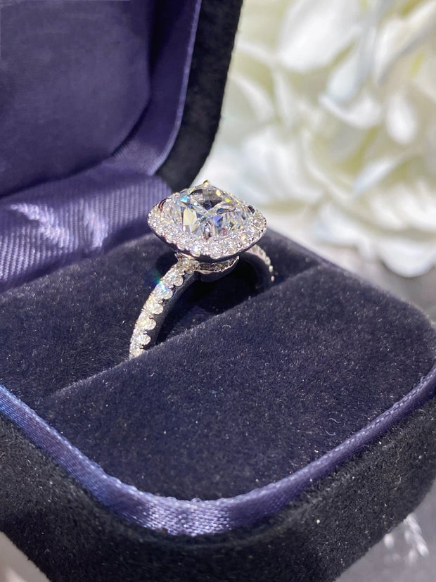 Lab-Grown 3.01 CTW Cushion-Cut Diamond Ring – 14K D–E VVS2 White Gold
