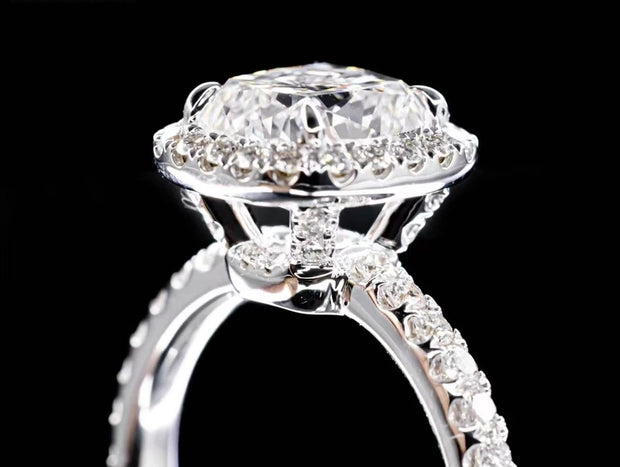 Lab-Grown 3.01 CTW Cushion-Cut Diamond Ring – 14K D–E VVS2 White Gold