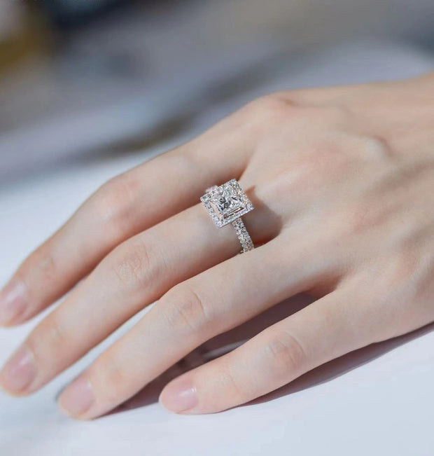 Lab-Grown 1.01 CTW Princess-Cut Diamond Ring – 14K D–E VVS2, Symbolic Design