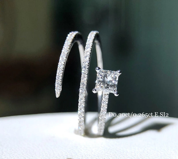 Lab-Grown 0.30 Ct Princess-Cut Diamond Three-Row Band Ring – 14K White Gold