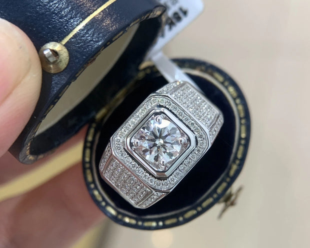 Premium 1.68 CT Lab-Grown Diamond Men’s Ring – D–E, VS1–VVS2, 14K White Gold
