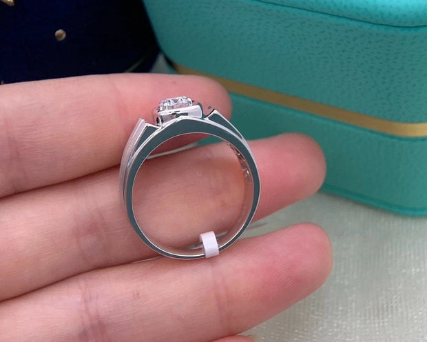 Luxury 0.53 ct Lab-Grown Diamond Men’s Ring – D–E, VS1–VVS2, 14K White Gold