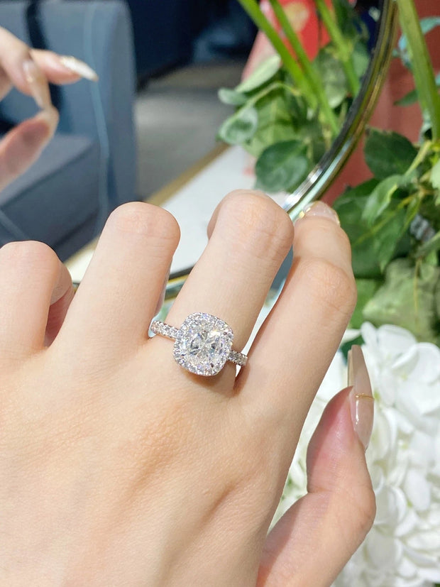 Lab-Grown 3.01 CTW Cushion-Cut Diamond Ring – 14K D–E VVS2 White Gold
