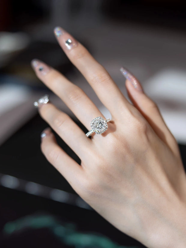 Lab-Grown 3.01 CTW Cushion-Cut Diamond Ring – 14K D–E VVS2 White Gold