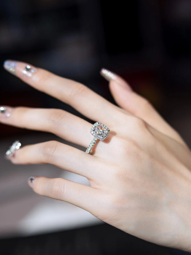 Lab-Grown 3.01 CTW Cushion-Cut Diamond Ring – 14K D–E VVS2 White Gold